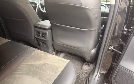 Toyota RAV4, 2024 год, 4 000 000 рублей, 16 фотография