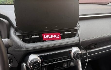 Toyota RAV4, 2024 год, 4 000 000 рублей, 10 фотография