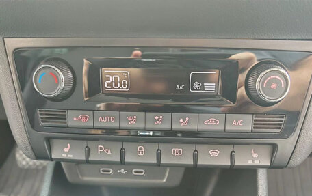 Volkswagen Polo VI (EU Market), 2021 год, 1 750 000 рублей, 11 фотография