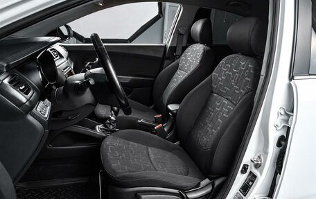 KIA Rio III рестайлинг, 2015 год, 969 000 рублей, 10 фотография