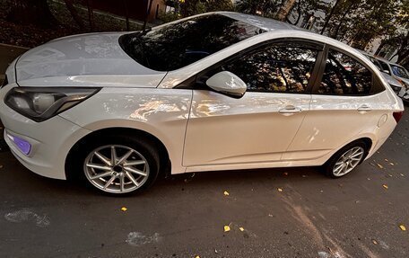 Hyundai Solaris II рестайлинг, 2016 год, 550 000 рублей, 8 фотография