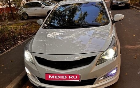 Hyundai Solaris II рестайлинг, 2016 год, 550 000 рублей, 2 фотография