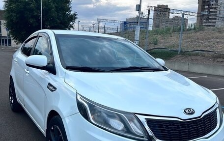 KIA Rio III рестайлинг, 2013 год, 700 000 рублей, 10 фотография
