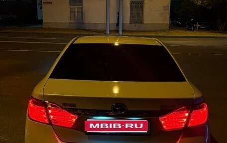 Toyota Camry, 2012 год, 1 300 000 рублей, 10 фотография