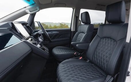Mitsubishi Delica D:5 I, 2023 год, 2 700 000 рублей, 10 фотография