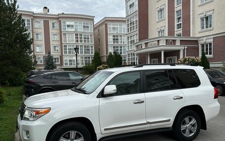 Toyota Land Cruiser 200, 2012 год, 5 049 000 рублей, 3 фотография