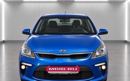 KIA Rio IV, 2018 год, 1 590 000 рублей, 2 фотография