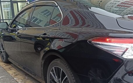 Toyota Camry, 2019 год, 3 100 000 рублей, 4 фотография