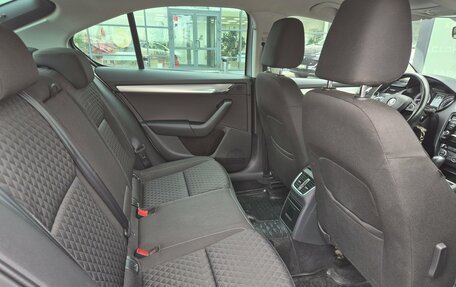 Skoda Octavia, 2017 год, 1 780 000 рублей, 8 фотография