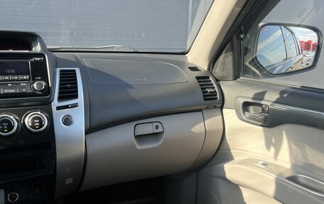 Mitsubishi Pajero Sport II рестайлинг, 2014 год, 1 890 000 рублей, 17 фотография