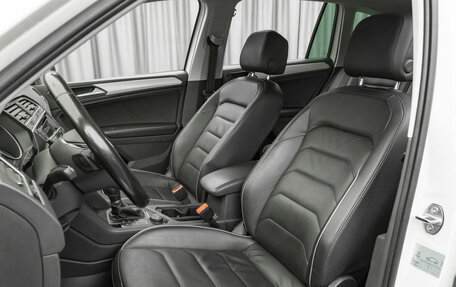 Volkswagen Tiguan II, 2018 год, 2 420 000 рублей, 9 фотография