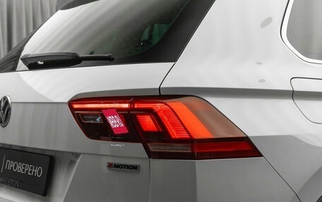 Volkswagen Tiguan II, 2018 год, 2 420 000 рублей, 26 фотография