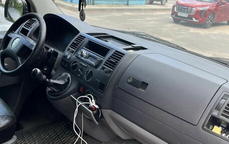 Volkswagen Transporter T5 рестайлинг, 2004 год, 900 000 рублей, 9 фотография