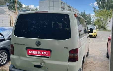 Volkswagen Transporter T5 рестайлинг, 2004 год, 900 000 рублей, 14 фотография