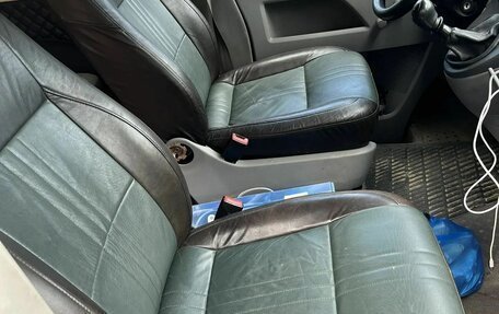 Volkswagen Transporter T5 рестайлинг, 2004 год, 900 000 рублей, 16 фотография