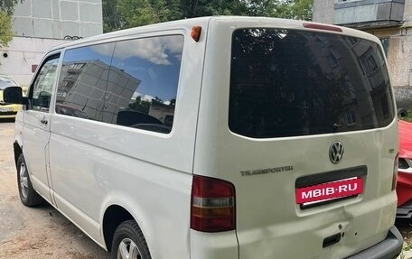 Volkswagen Transporter T5 рестайлинг, 2004 год, 900 000 рублей, 22 фотография