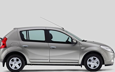 Renault Sandero I, 2013 год, 359 000 рублей, 2 фотография