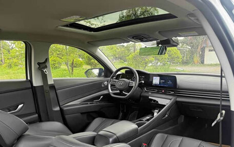 Hyundai Elantra, 2022 год, 1 350 000 рублей, 10 фотография