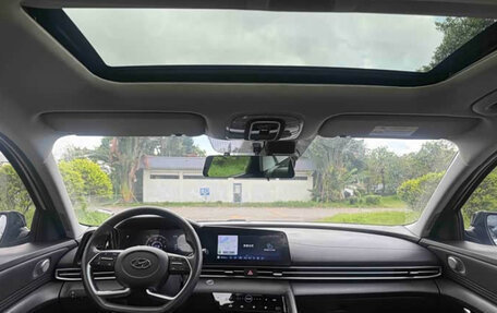 Hyundai Elantra, 2022 год, 1 350 000 рублей, 7 фотография