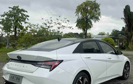 Hyundai Elantra, 2022 год, 1 350 000 рублей, 6 фотография