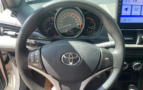 Toyota Yaris XP150 рестайлинг, 2022 год, 1 050 001 рублей, 10 фотография