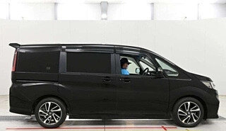 Honda Stepwgn IV, 2021 год, 1 870 000 рублей, 3 фотография