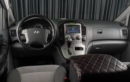 Hyundai H-1 II рестайлинг, 2014 год, 1 849 000 рублей, 6 фотография