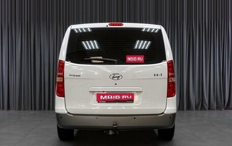 Hyundai H-1 II рестайлинг, 2014 год, 1 849 000 рублей, 4 фотография