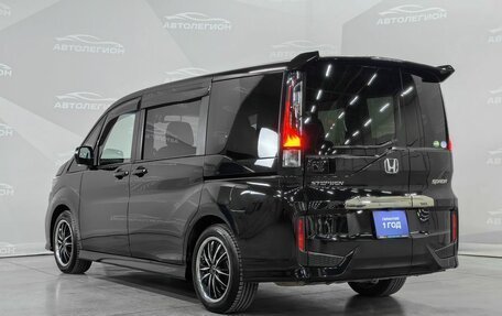 Honda Stepwgn IV, 2020 год, 2 680 000 рублей, 3 фотография