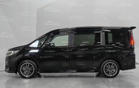 Honda Stepwgn IV, 2020 год, 2 680 000 рублей, 2 фотография