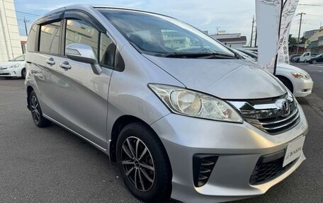 Honda Freed I, 2016 год, 921 000 рублей, 3 фотография