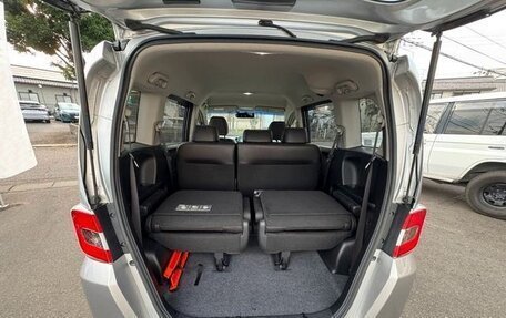 Honda Freed I, 2016 год, 921 000 рублей, 23 фотография