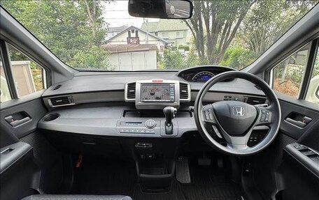 Honda Freed I, 2016 год, 941 000 рублей, 4 фотография