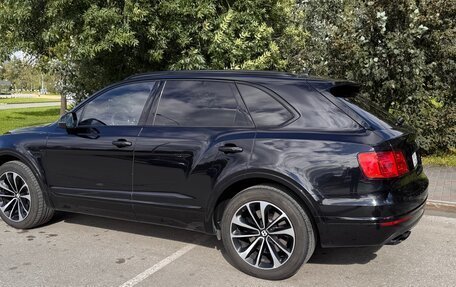 Bentley Bentayga I, 2018 год, 10 900 000 рублей, 10 фотография