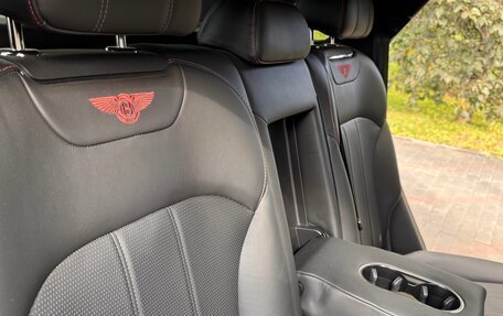 Bentley Bentayga I, 2018 год, 10 900 000 рублей, 19 фотография