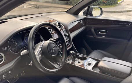 Bentley Bentayga I, 2018 год, 10 900 000 рублей, 24 фотография