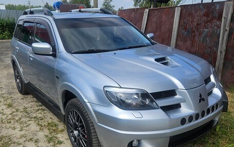 Mitsubishi Outlander III рестайлинг 3, 2006 год, 1 000 000 рублей, 20 фотография