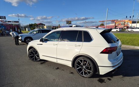 Volkswagen Tiguan II, 2021 год, 3 400 000 рублей, 10 фотография