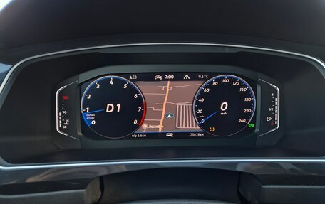 Volkswagen Tiguan II, 2021 год, 3 400 000 рублей, 29 фотография