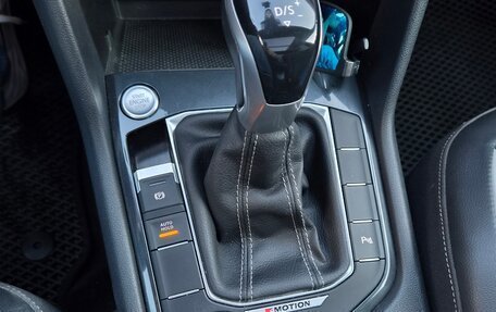 Volkswagen Tiguan II, 2021 год, 3 400 000 рублей, 32 фотография