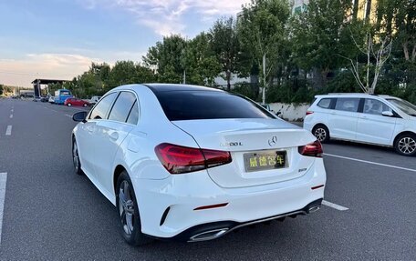 Mercedes-Benz A-Класс, 2022 год, 2 395 000 рублей, 5 фотография