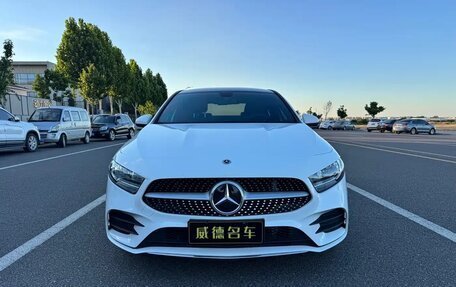Mercedes-Benz A-Класс, 2022 год, 2 395 000 рублей, 2 фотография