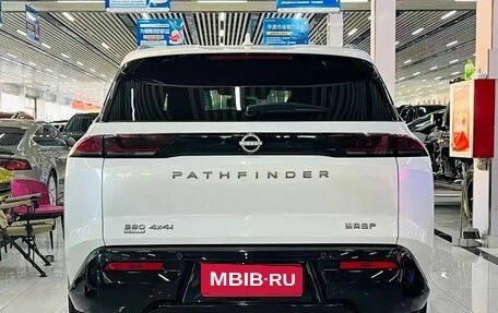 Nissan Pathfinder, 2024 год, 5 500 000 рублей, 5 фотография
