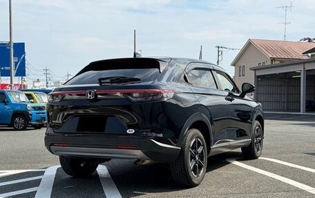 Honda Vezel, 2023 год, 1 780 000 рублей, 10 фотография