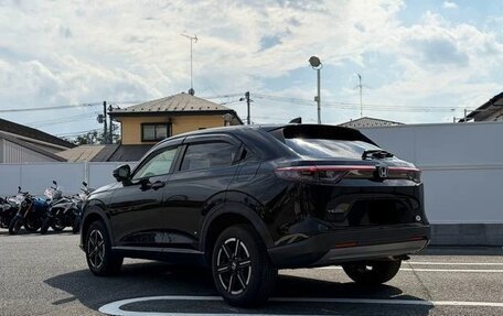 Honda Vezel, 2023 год, 1 780 000 рублей, 8 фотография