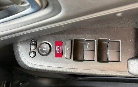 Honda Vezel, 2023 год, 1 780 000 рублей, 4 фотография