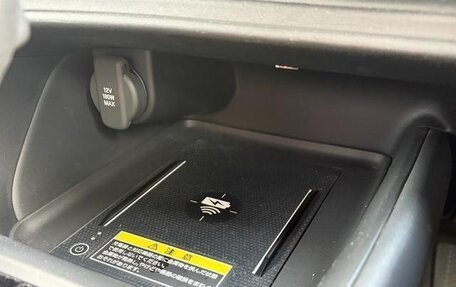 Honda Vezel, 2023 год, 1 780 000 рублей, 27 фотография
