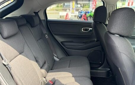 Honda Vezel, 2023 год, 1 780 000 рублей, 32 фотография