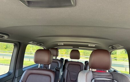 Mercedes-Benz V-Класс, 2017 год, 5 800 000 рублей, 25 фотография