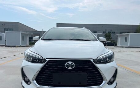 Toyota Yaris XP150 рестайлинг, 2022 год, 1 595 013 рублей, 2 фотография